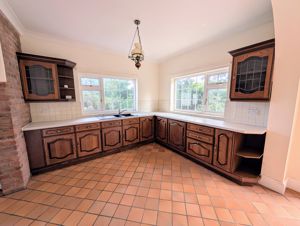 Photo 25- click for photo gallery